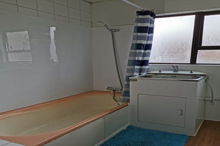 Photo of property in 20a Kenley Place, Avondale, Auckland, 1026