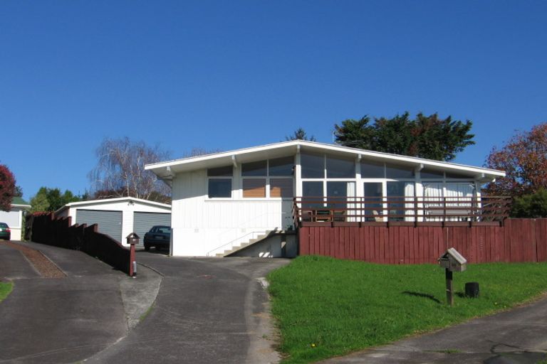 Photo of property in 34 Bodi Place, Te Atatu South, Auckland, 0610
