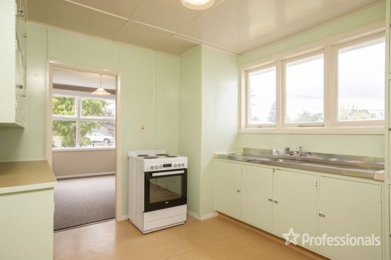 Photo of property in 8 Fox Street, Featherston, 5710