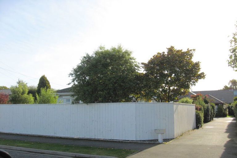 Photo of property in 1/7 Otara Street, Ilam, Christchurch, 8053