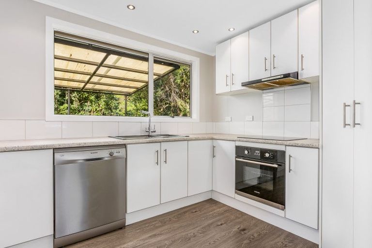 Photo of property in 92 Leinster Avenue, Raumati South, Paraparaumu, 5032