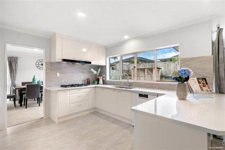 Photo of property in 92 Kilkenny Drive, Dannemora, Auckland, 2016