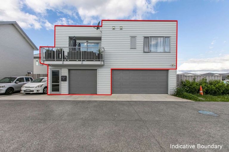 Photo of property in 2/26 Hollowout Street, Takanini, 2112