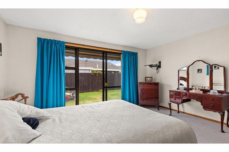 Photo of property in 2/4 Limburg Lane, Spreydon, Christchurch, 8024