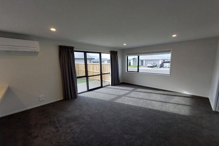 Photo of property in 15 Woodford Avenue, Woodend, 7610