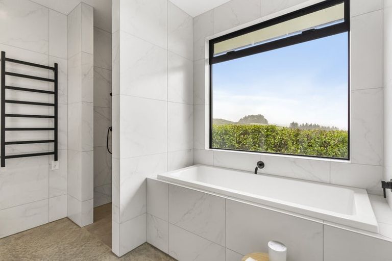 Photo of property in 1 Jack Barry Road, Waitoki, Albany, 0794