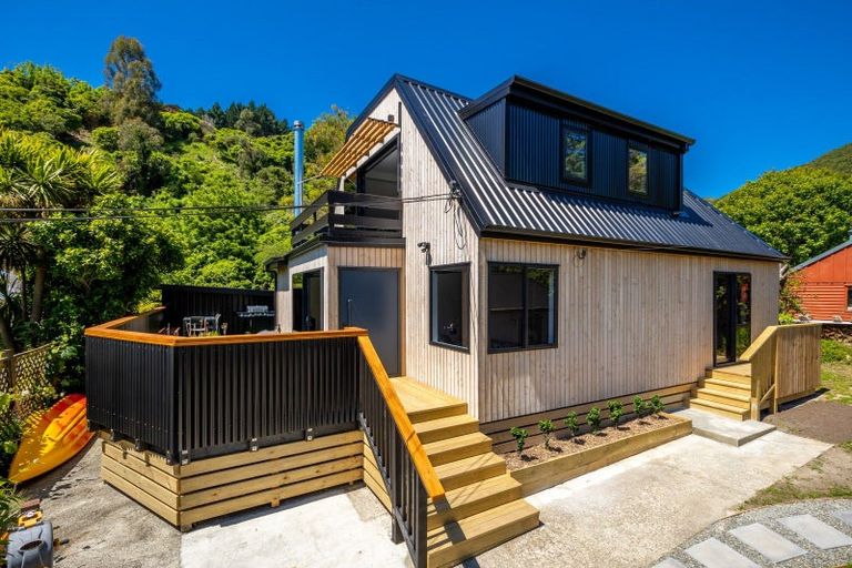 Photo of property in 11 Airlie Street, Glenduan, Nelson, 7071