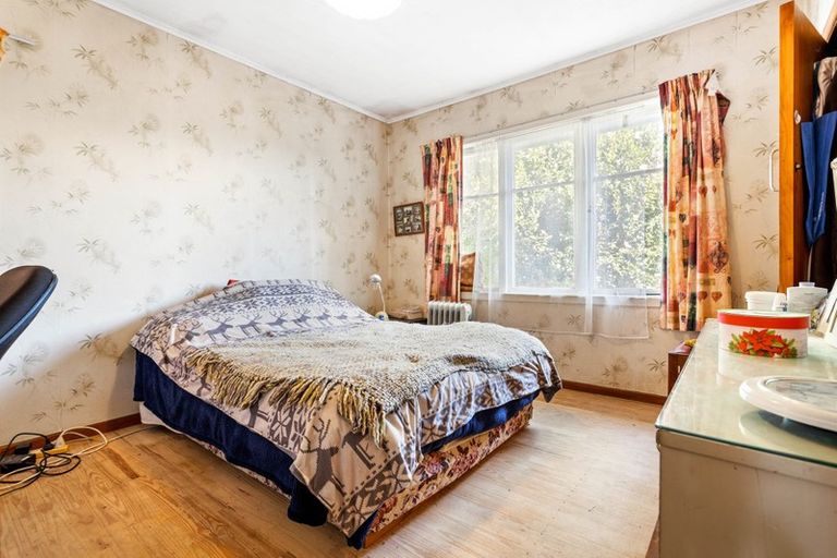 Photo of property in 11 Shamrock Lane, Te Atatu Peninsula, Auckland, 0610