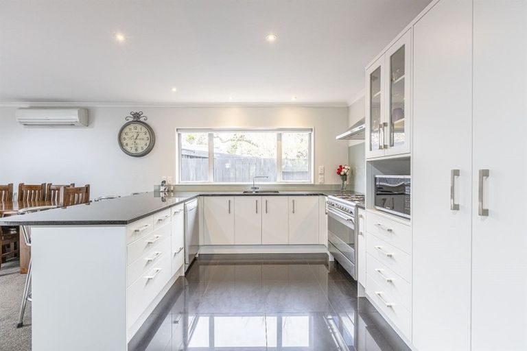 Photo of property in 7a Awatea Terrace, Hokowhitu, Palmerston North, 4410