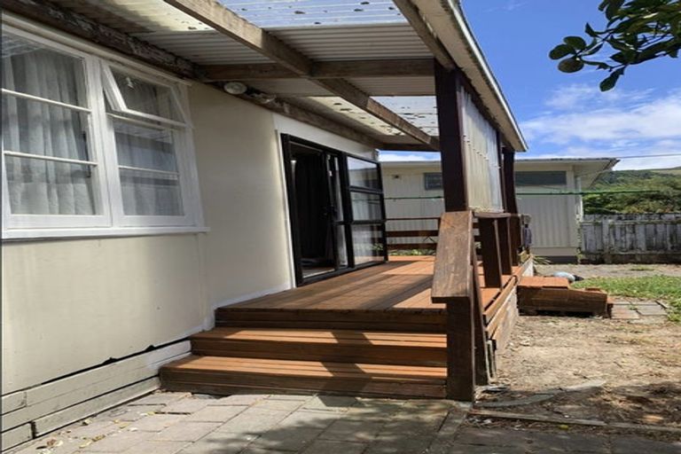 Photo of property in 1275 High Street, Taita, Lower Hutt, 5011