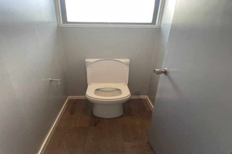 Photo of property in 89 West Harbour Drive, West Harbour, Auckland, 0618