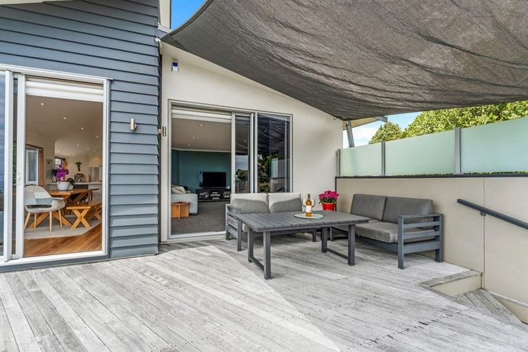 Photo of property in 33 Totara Road, Stanmore Bay, Whangaparaoa, 0932