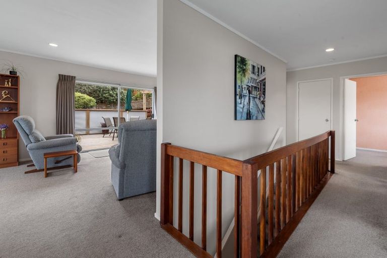 Photo of property in 1/573 Beach Road, Murrays Bay, Auckland, 0630