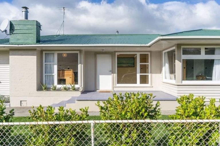 Photo of property in 59 Daniell Street, Featherston, 5710