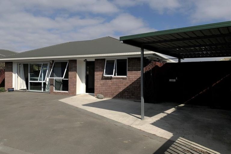 Photo of property in 292a Wainoni Road, Avondale, Christchurch, 8061