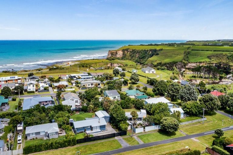 Photo of property in 9 Kepa Street, Ohawe, Hawera, 4671