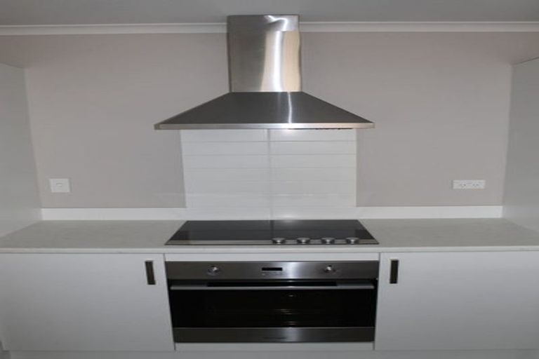 Photo of property in 28 Trauzer Place, Flagstaff, Hamilton, 3210