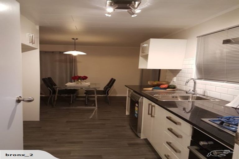 Photo of property in 10 Agar Place, Favona, Auckland, 2024