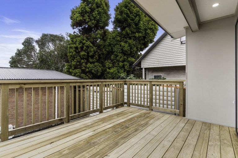 Photo of property in 41 Kingdale Road, Henderson, Auckland, 0610