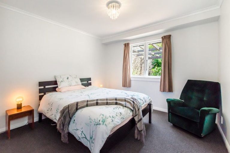 Photo of property in 96 Arawhata Road, Paraparaumu, 5032