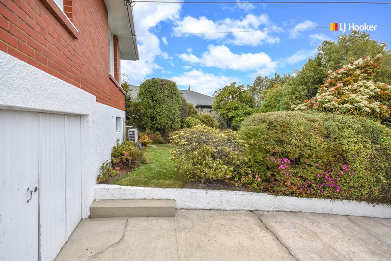 Photo of property in 239 Kenmure Road, Kenmure, Dunedin, 9011