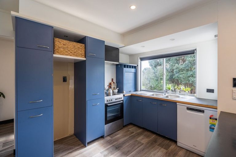 Photo of property in 52 Rutherford Drive, Waikanae Beach, Waikanae, 5036