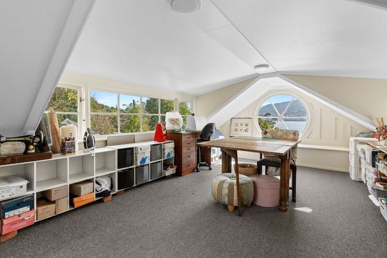 Photo of property in 11 Howard Street, Macandrew Bay, Dunedin, 9014