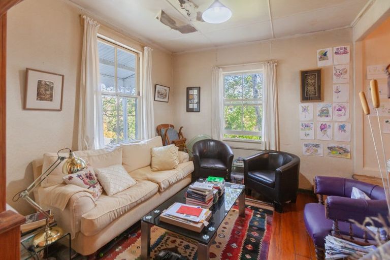 Photo of property in 1 Harvey Road, Bluff Hill, Napier, 4110