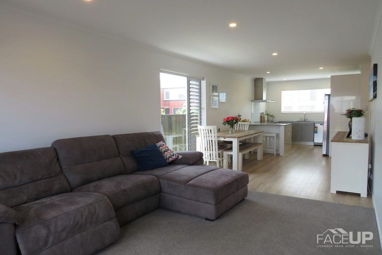 Photo of property in 1 Plover Road, Hobsonville, Auckland, 0616