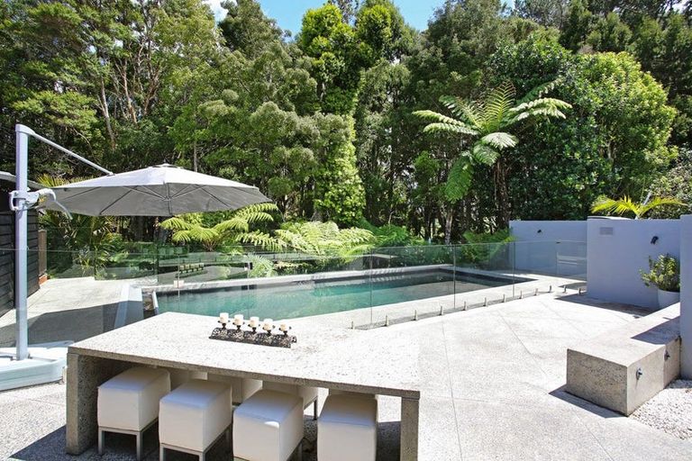 Photo of property in 839 Ponga Road, Opaheke, Papakura, 2584