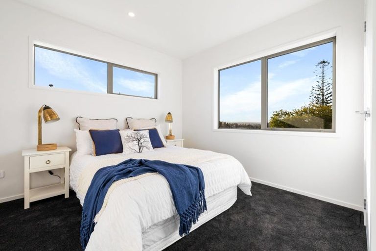 Photo of property in 40 Leo Street, Glen Eden, Auckland, 0602