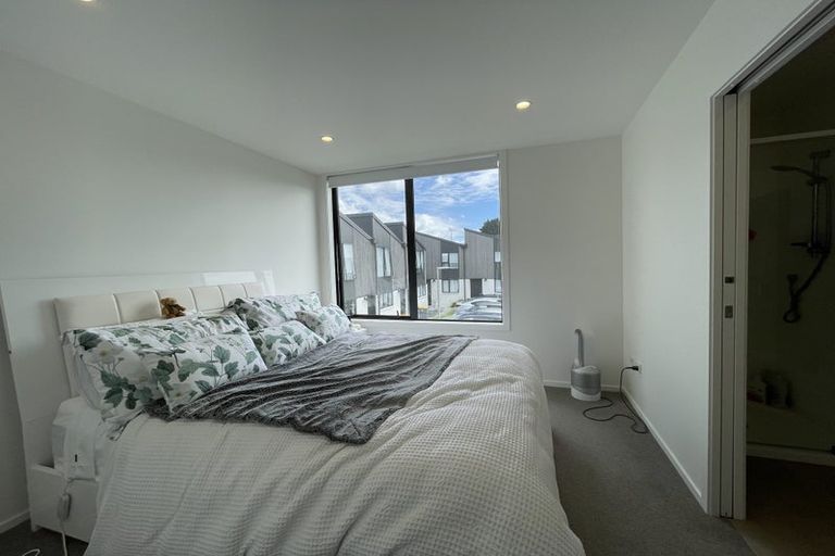 Photo of property in 15/12 Tawa Road, Te Atatu Peninsula, Auckland, 0610