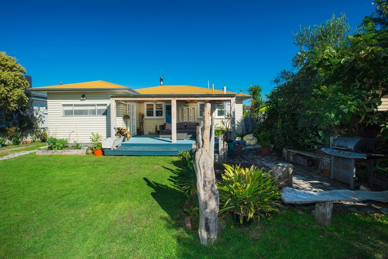 Photo of property in 79 Awapuni Road, Awapuni, Gisborne, 4010