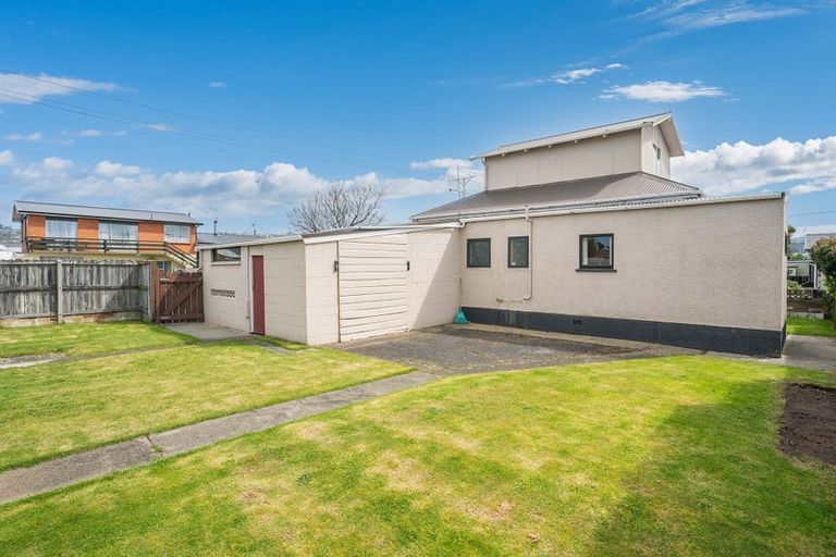 Photo of property in 3 De Carle Street, Saint Kilda, Dunedin, 9012