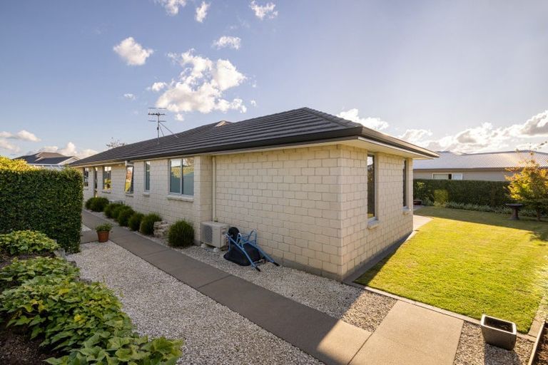 Photo of property in 20 Mortlake Heights, Pyes Pa, Tauranga, 3112