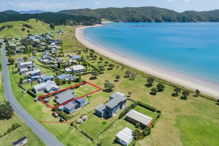 Photo of property in 759 Whangaruru North Road, Whangaruru, Russell, 0184