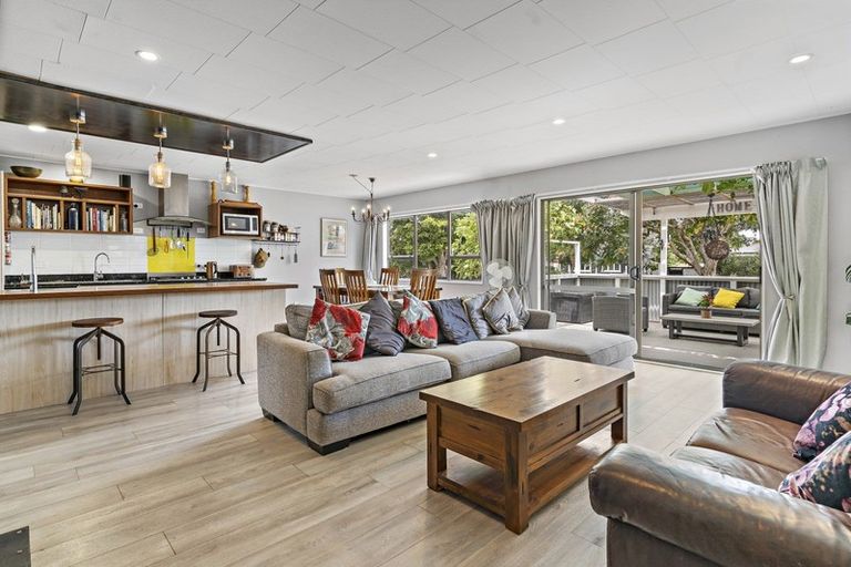 Photo of property in 51 Cologne Street, Martinborough, 5711