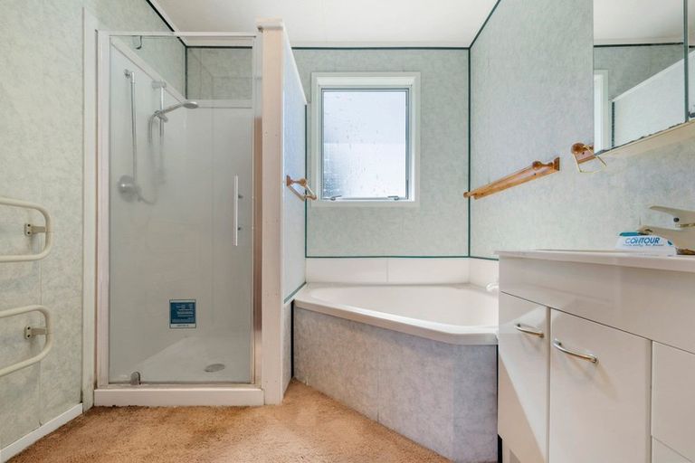 Photo of property in 3 Paterson Grove, Pukehangi, Rotorua, 3015