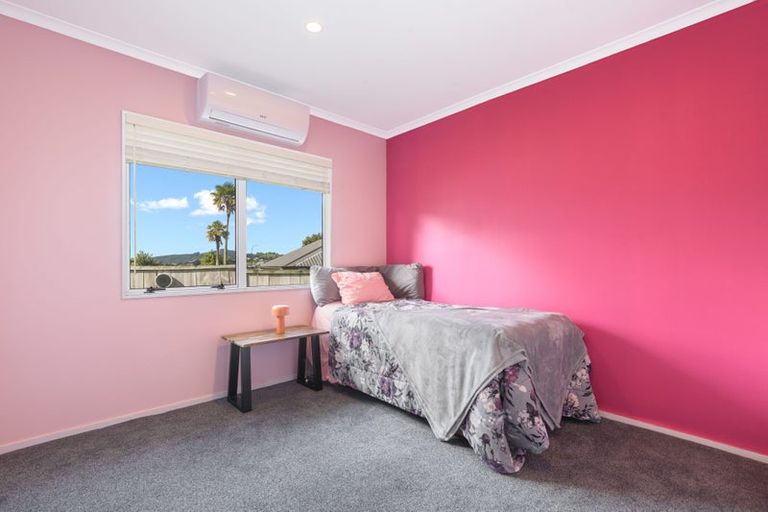 Photo of property in 9 Whitby Place, Welcome Bay, Tauranga, 3112