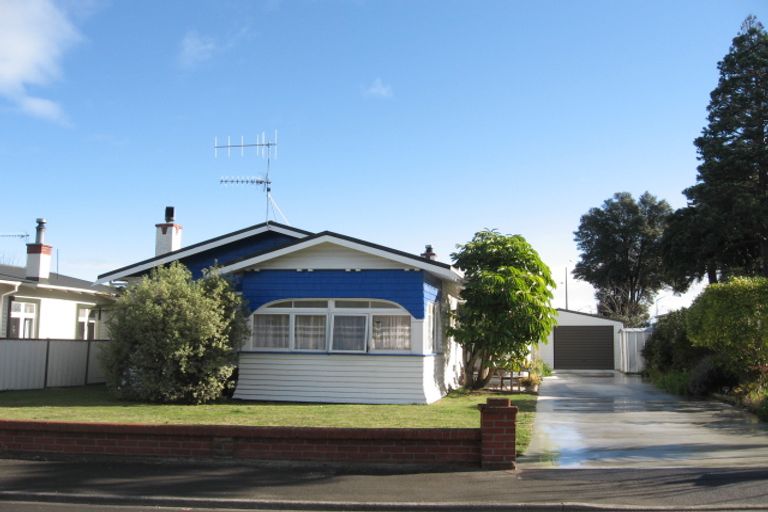 Photo of property in 2 Andrew Street, Marewa, Napier, 4110