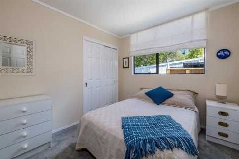 Photo of property in 1/103 Aberdeen Road, Castor Bay, Auckland, 0620