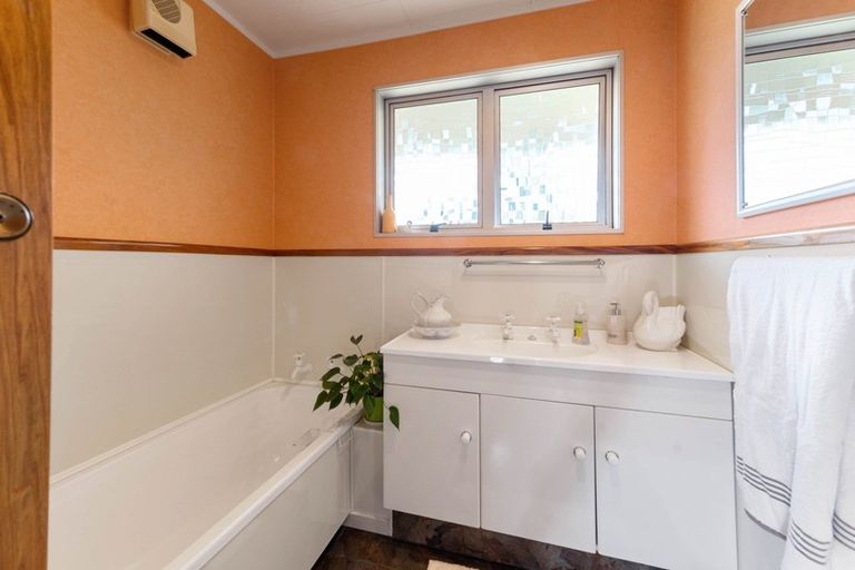 Photo of property in 73 Jackson Road, Hamurana, Rotorua, 3096