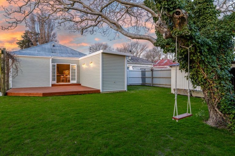 Photo of property in 354 Keyes Road, New Brighton, Christchurch, 8083