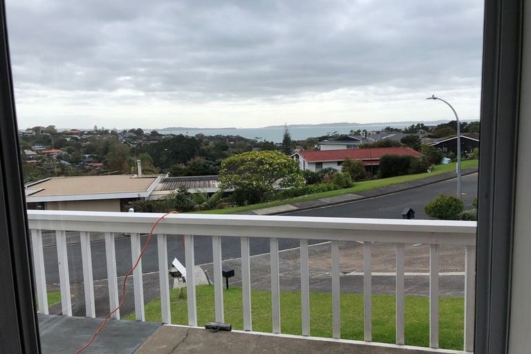 Photo of property in 1/7 Chilton Place, Howick, Auckland, 2014