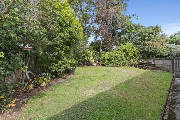 Photo of property in 18 Marlborough Street, Silverstream, Upper Hutt, 5019