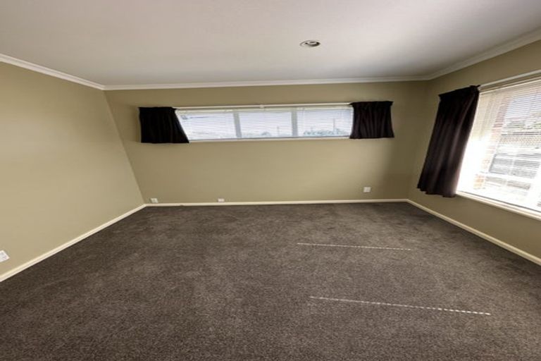 Photo of property in 11 Lyndhurst Crescent, Aranui, Christchurch, 8061