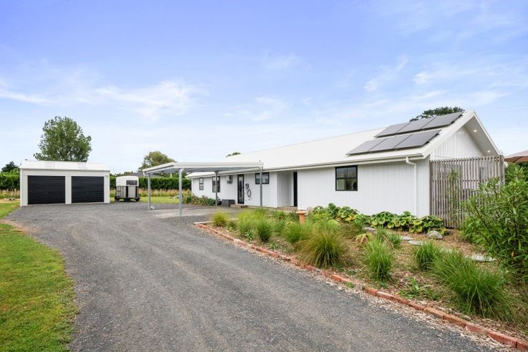 Photo of property in 49 Wakefield Road, Levin, 5571
