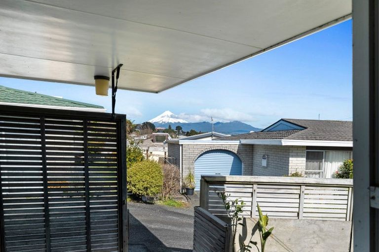 Photo of property in 3a Rossiter Crescent, Lynmouth, New Plymouth, 4310