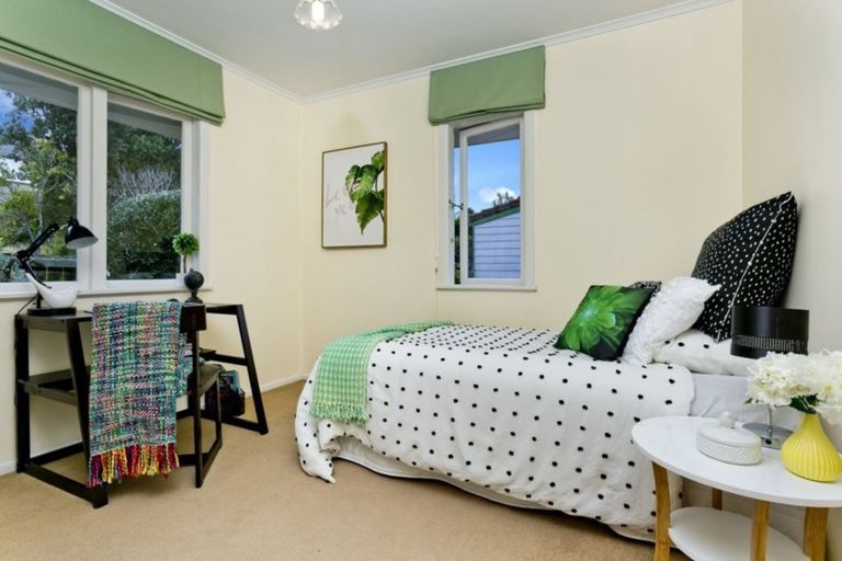 Photo of property in 2/22 Hart Road, Hauraki, Auckland, 0622