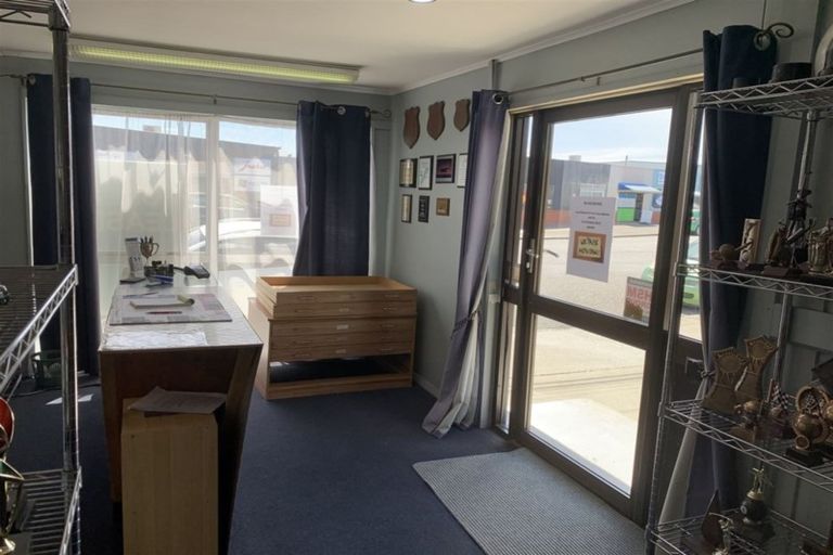 Photo of property in 1/64 Wakefield Street, Alicetown, Lower Hutt, 5010